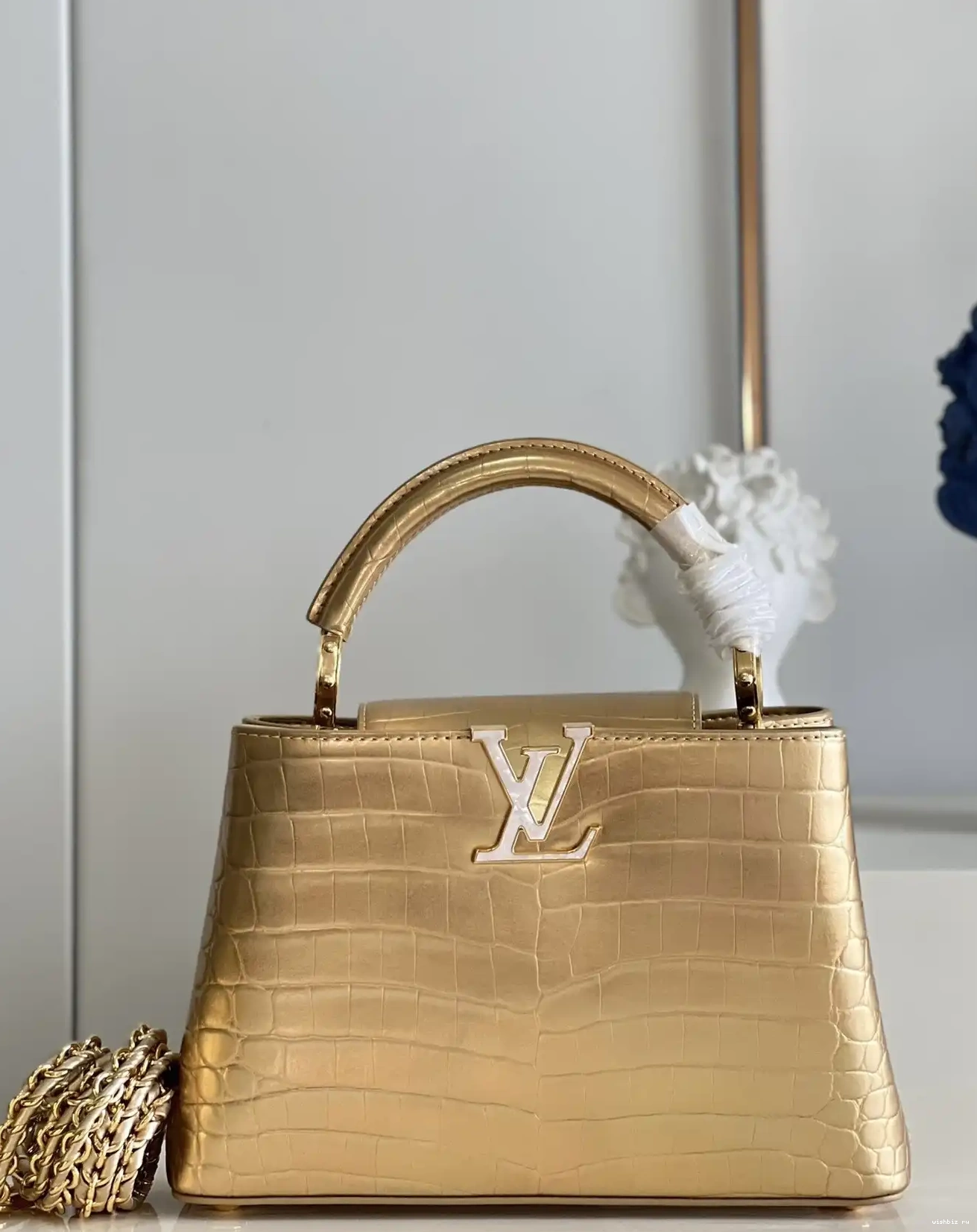 WIS LOUIS CAPUCINES BB VUITTON 0706